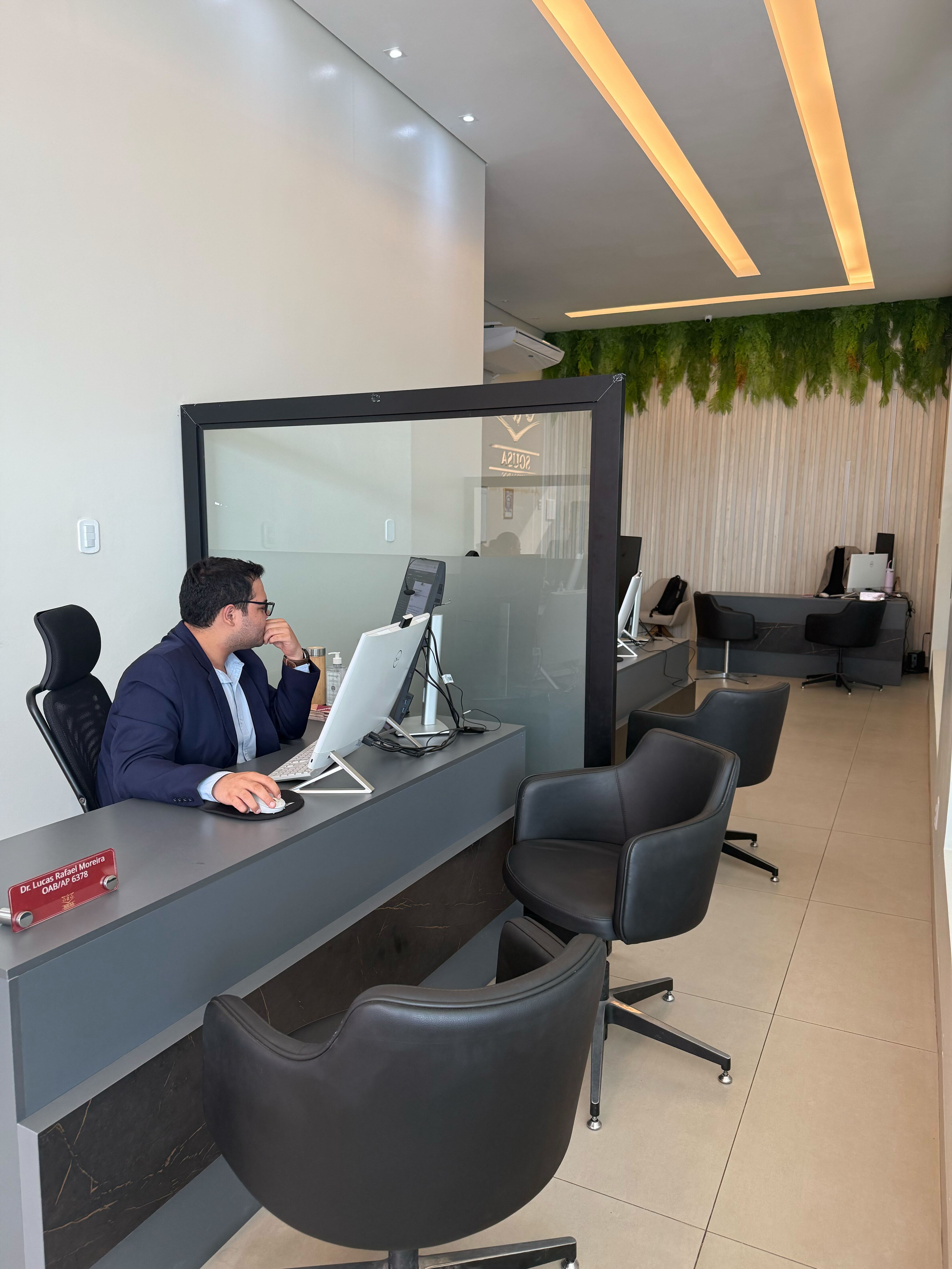 Interior do escritório Sousa Advogados em Santana - atendimento ao cliente