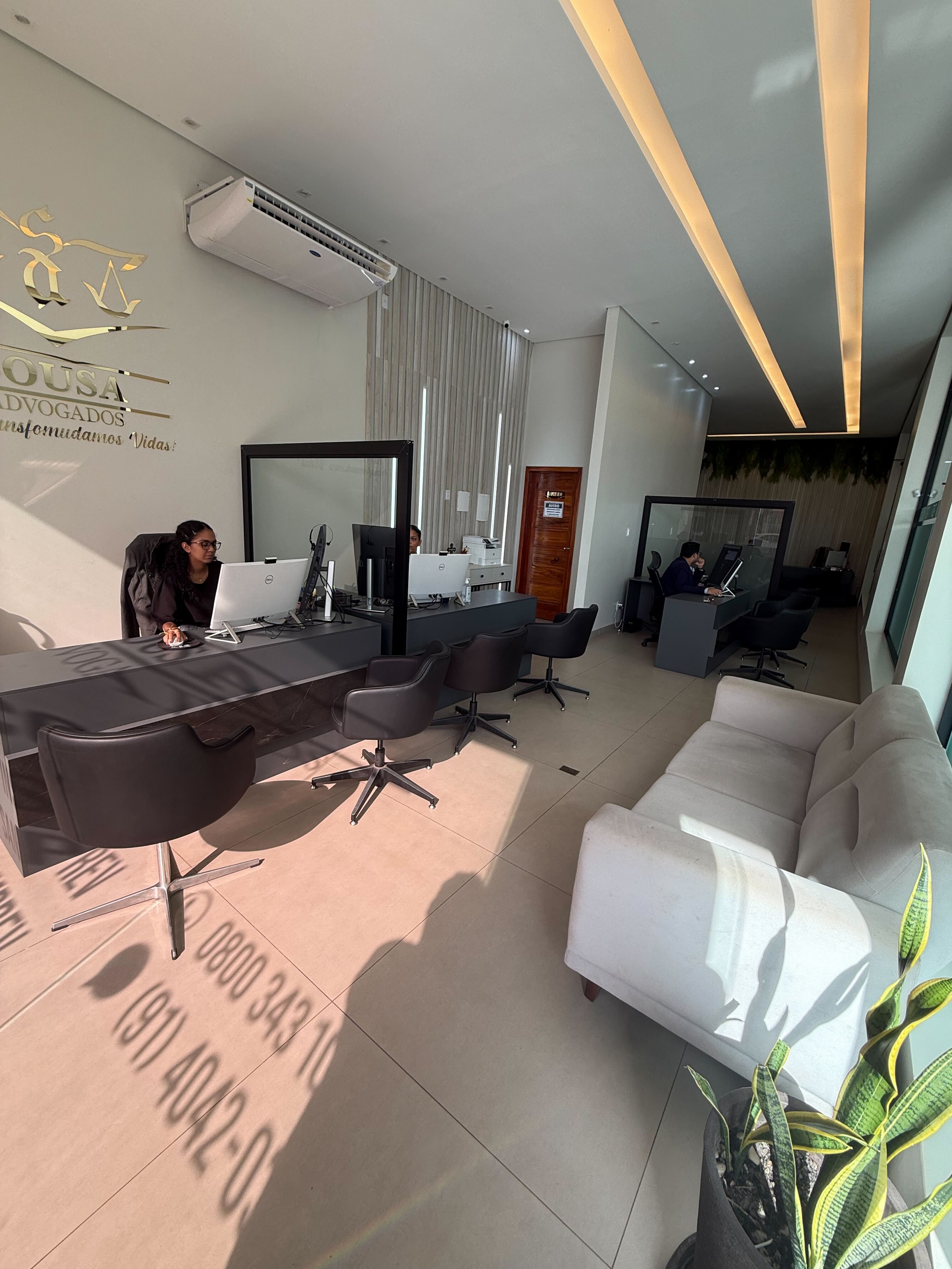Escritório Sousa Advogados Santana - visão panorâmica do interior