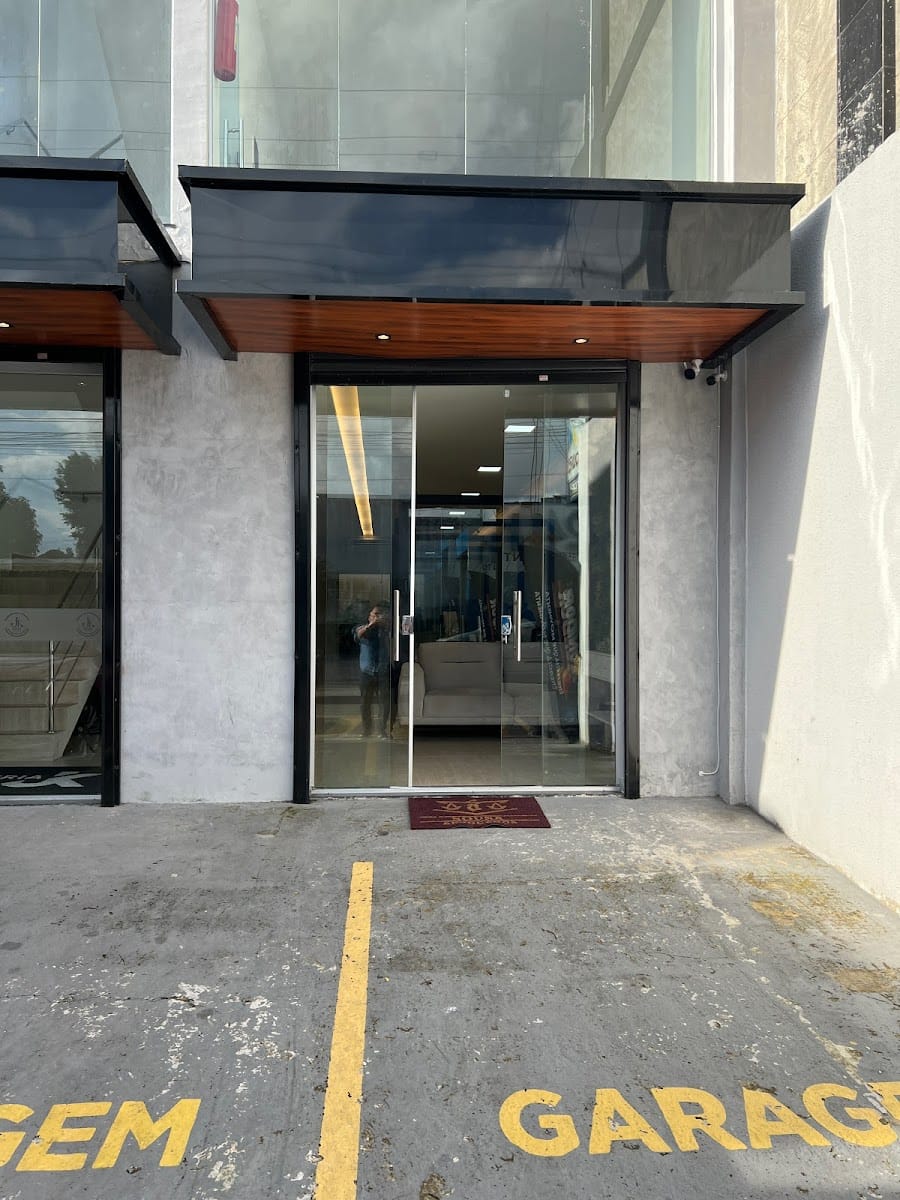 Entrada do escritório Sousa Advogados em Ananindeua